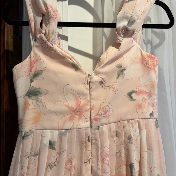 Lulu’s ‘Make Me Move’ Floral Maxi Dress - Picture 4 of 5